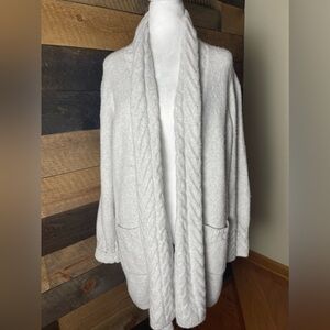 Calligraphie Super Soft Grayish White Cable Knit Sweater Cardigan Size Medium